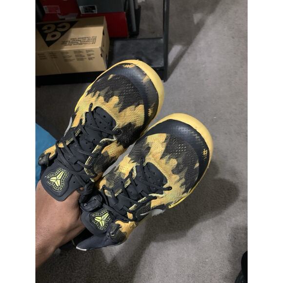 Size 11- Nike Kobe 8 Sulfur Electric 2012 Reglued And Wearable 555035-001 main image 10